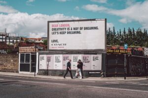 Read more about the article 3 Reasons Why Billboards Are Still a Strong Marketing Method