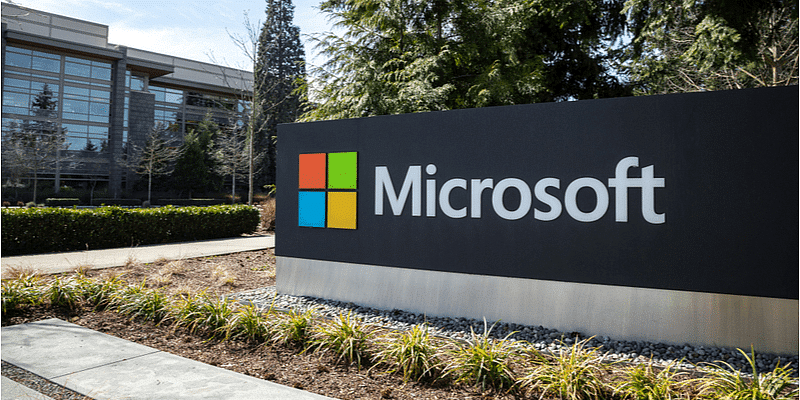 You are currently viewing Microsoft exceeds expectations in Q2 earnings, driven by cloud revenue growth
