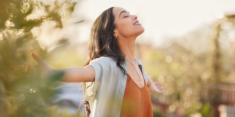 You are currently viewing Feeling stuck? Try these 5 mindful shifts for daily clarity