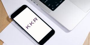 Read more about the article Investment firm KKR backs India as strategic outlier in global trade shift