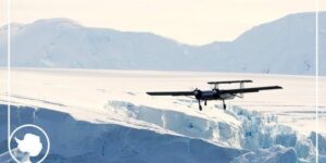 Read more about the article You Won’t Believe Why Flights Avoid Antarctica!