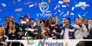 Read more about the article Vyome Debuts as HIND on Nasdaq, Strengthening US-India Innovation Ties