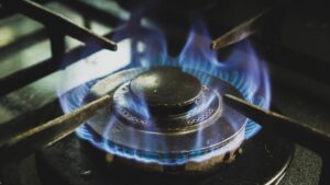 Read more about the article IIT Guwahati researchers develop energy efficient, economical cooking stove technology- Technology News, FP