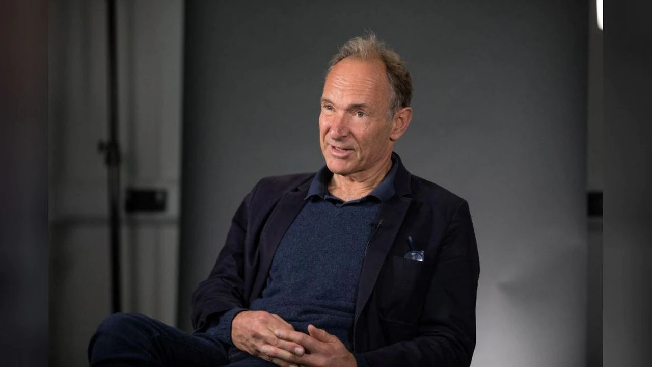 You are currently viewing Father of the Web Timothy Berners-Lee says Australian’s media law may render the Internet unworkable- Technology News, FP