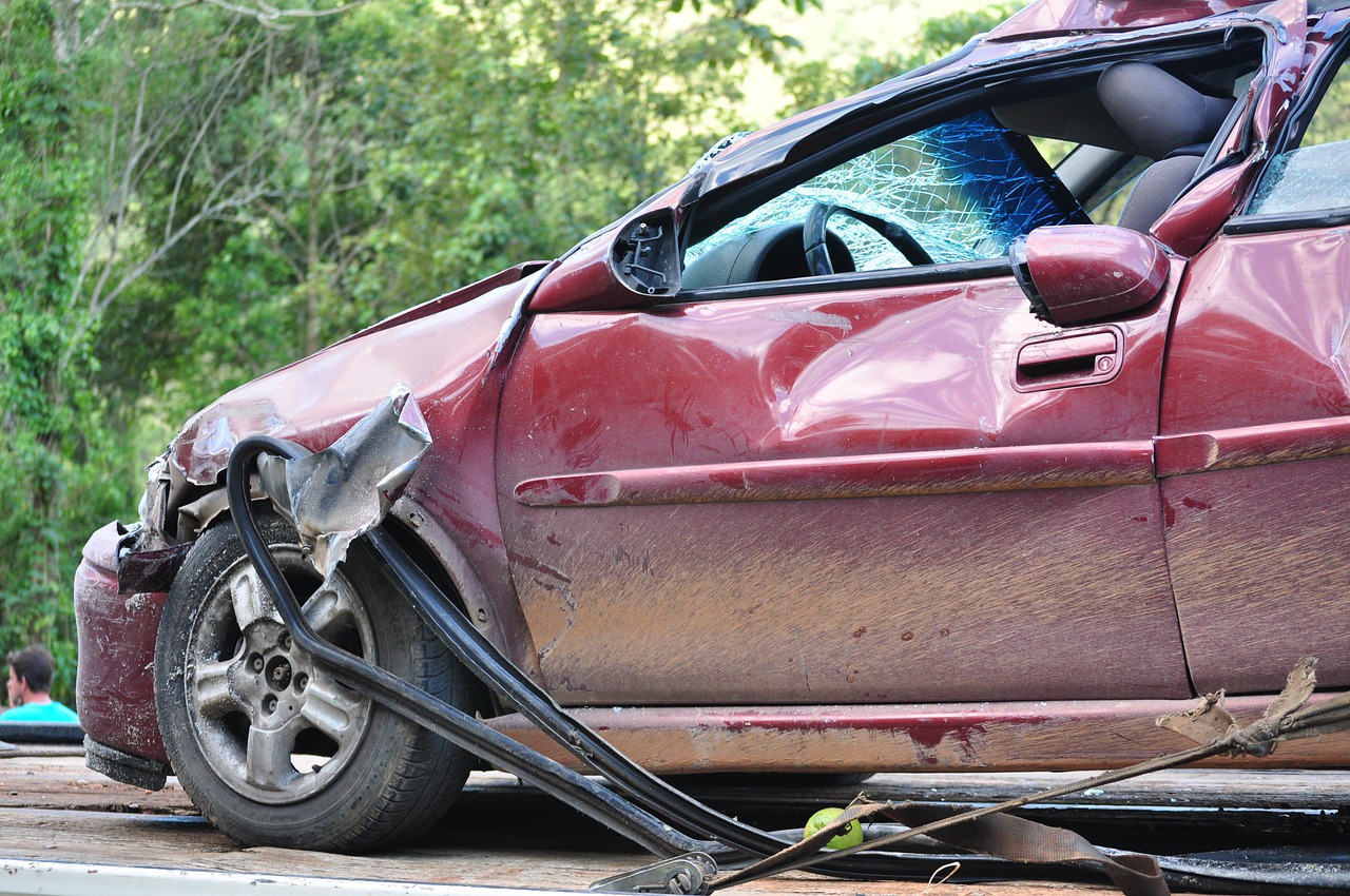 You are currently viewing How to Claim Lost Wages for Personal Injuries from a Car Crash