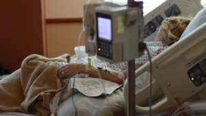 Read more about the article COVID-19 variant from UK linked to higher hospitalisation risk, death than others