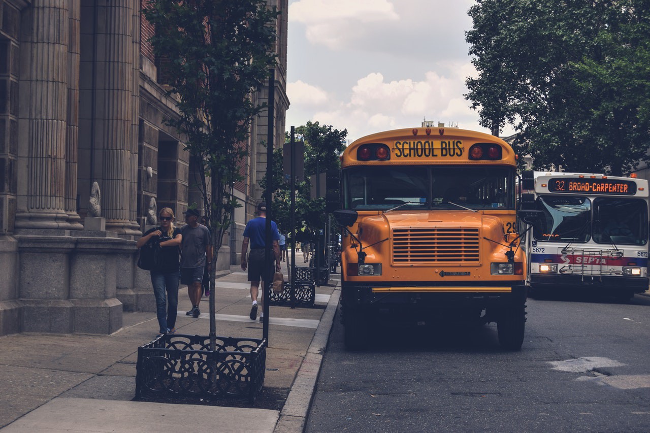 You are currently viewing School Bus Accidents: How to File a Personal Injury Claim Against Contractor