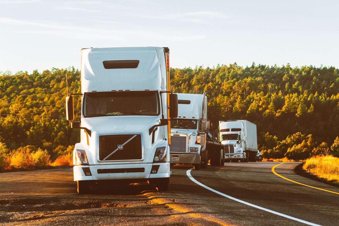 You are currently viewing The Ultimate Guide to Selecting the Best Trucking Insurance