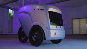Read more about the article Last-mile delivery robotics company Refraction AI raises $4.2M – TechCrunch