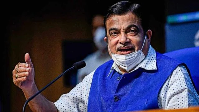 Read more about the article Nitin Gadkari to car manufacturers- Technology News, FP