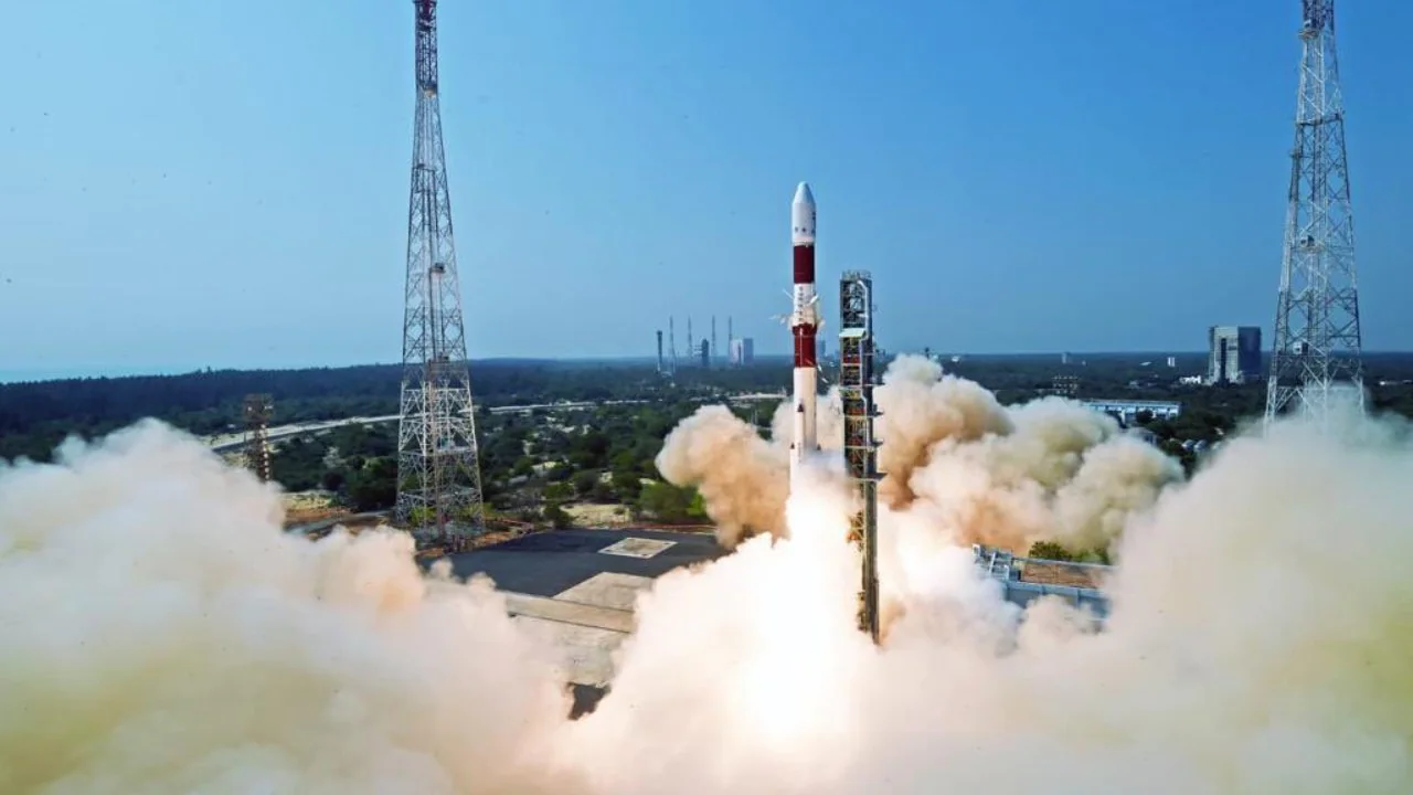 Read more about the article ISRO’s SSLV rocket’s first stage solid motor fails its static test pushing back launch timeline