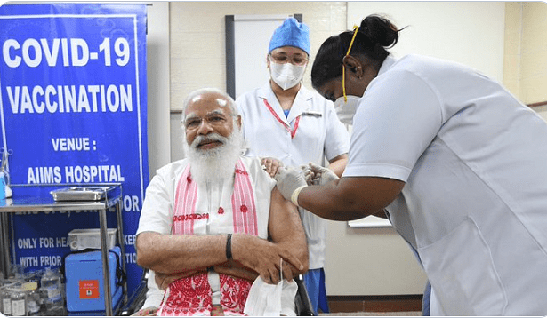 You are currently viewing Prime Minister Narendra Modi takes first dose of COVID-19 vaccine