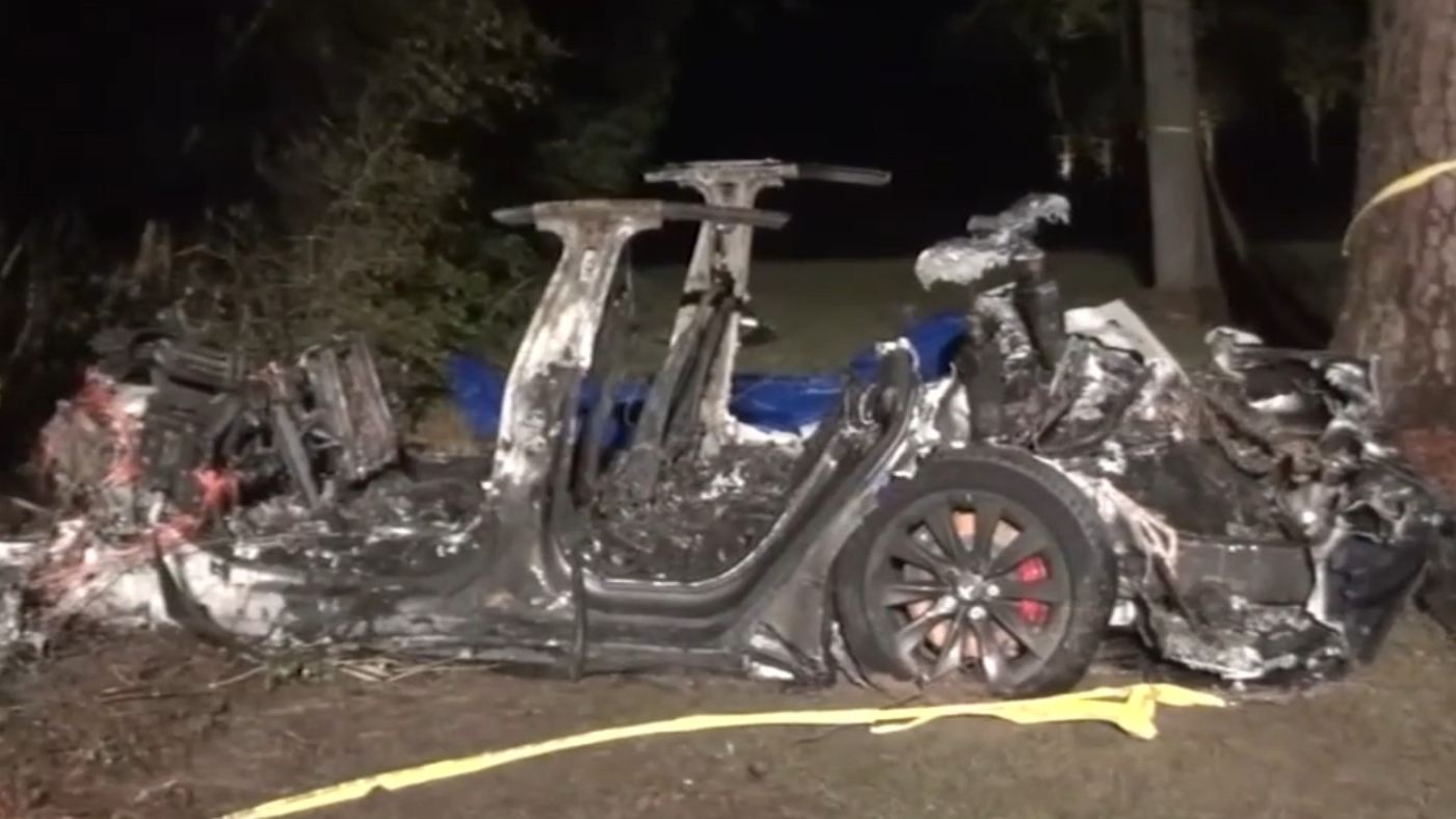You are currently viewing Two killed in fiery Tesla Model S crash, authorities say ‘there was no one driving’- Technology News, FP