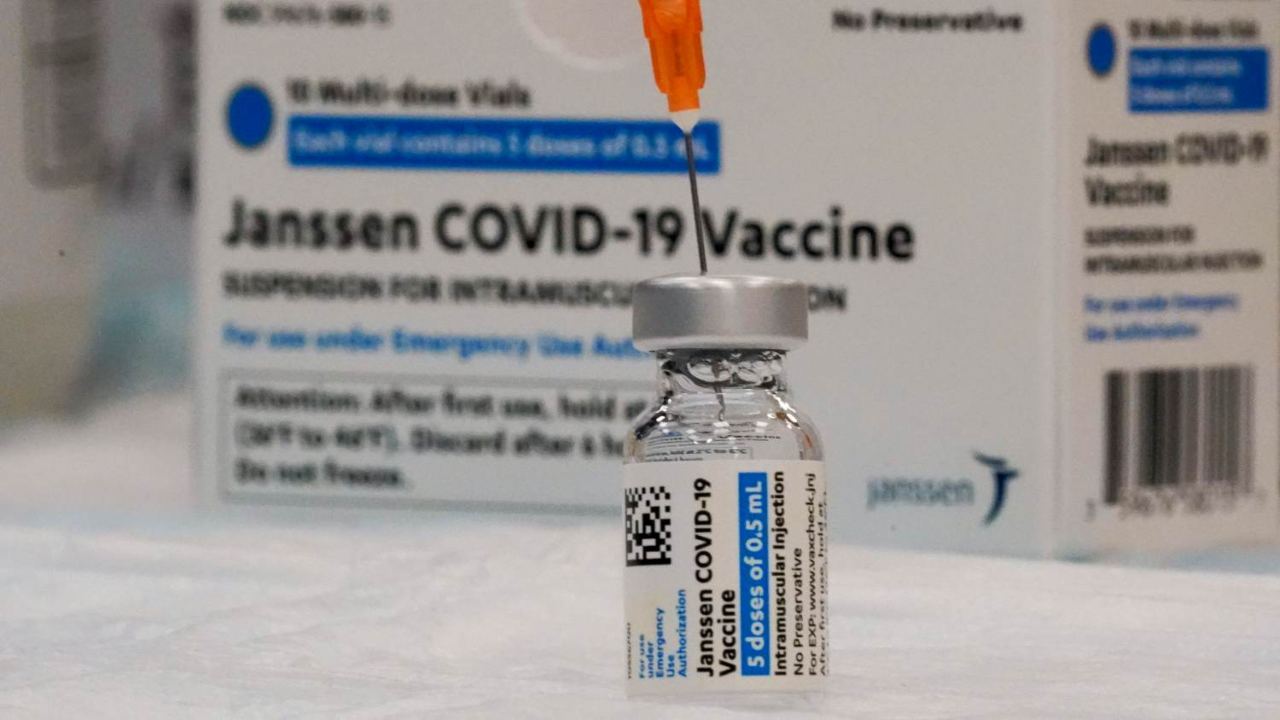 You are currently viewing J&J COVID-19 vaccine in limbo as countries, experts seek evidence on blood clotting issue- Technology News, FP