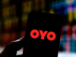Read more about the article OYO Gets Stay Against Insolvency Plea; Creditors Allege INR 160 Cr In Dues