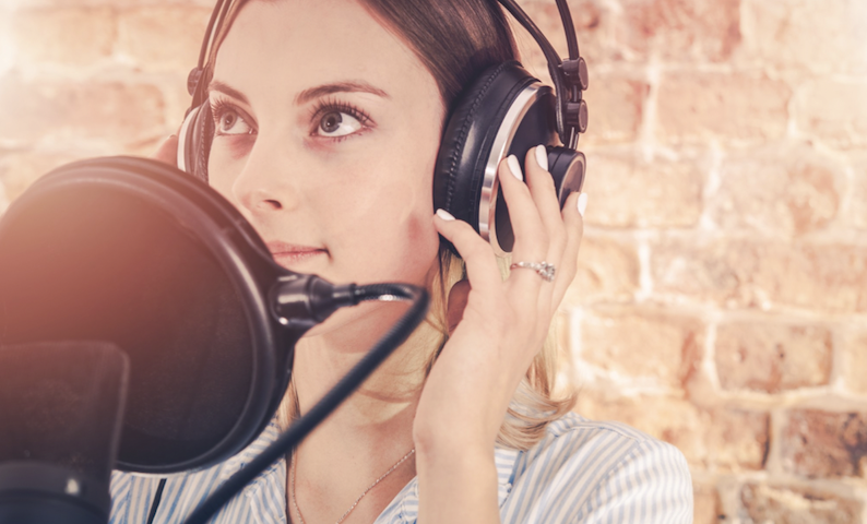 You are currently viewing 4 Benefits of Professional Voice Overs for Small Businesses