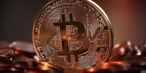 Read more about the article Bitcoin slides below $40k mark, down nearly 40pc from all-time high