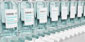 Read more about the article Prioritise vaccinating those due for second dose of COVID-19 vaccine: Centre to states