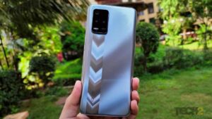 Read more about the article Realme 8 5G packed in a blue box!- Tech Reviews, FP