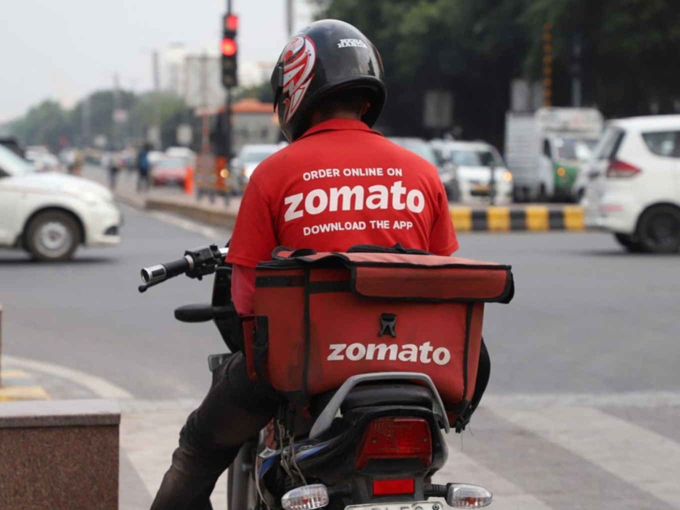 You are currently viewing Zomato Stock Plunges 9% In A Day As Lock-In For Anchor Investors Ends