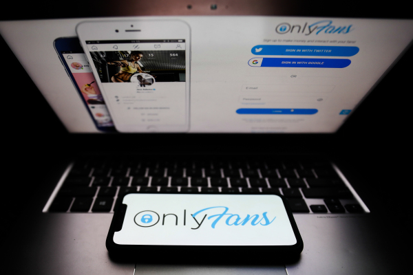 You are currently viewing OnlyFans promotes its SFW app as it seeks funding at a $1B+ valuation – TechCrunch