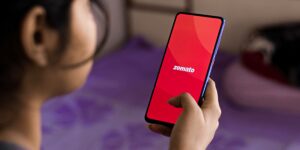 Read more about the article Zomato takes another environmentally-conscious step; users will now have to ask for cutlery