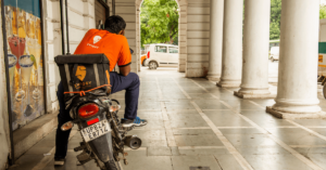 Read more about the article Swiggy Partners With Reliance, Others For EV Delivery Fleet
