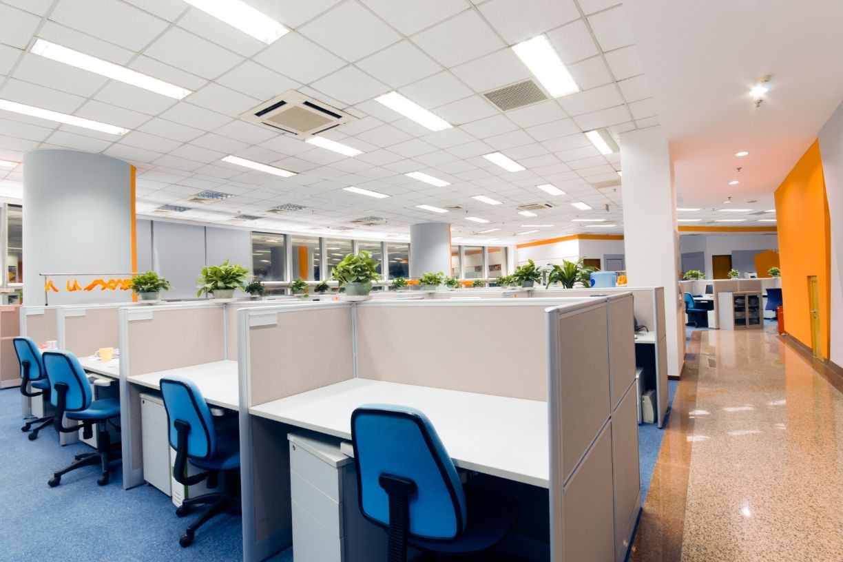 You are currently viewing What To Consider When Choosing Lighting for Your New Office