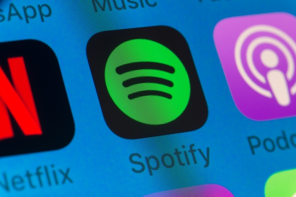 Read more about the article Spotify finally rolls out real-time lyrics to global users – TC