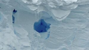 Read more about the article Scientists set out to explore Thwaites glacier to find out how fast seas will rise because of melting Antarctica’s ice- Technology News, FP