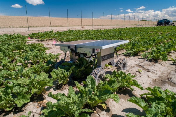 You are currently viewing Aigen’s swarm of agtech robots want to make agriculture carbon positive – TechCrunch