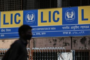 Read more about the article State-run insurer LIC seeks to raise $8 billion in India’s largest IPO – TC