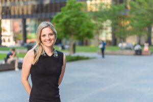Read more about the article The Startup Magazine Female Founder Interview: Rebecca Kacaba Simplifies Capital Raising with Dealmaker