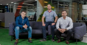 Read more about the article Payhawk becomes the first-ever Bulgarian unicorn; raises $100M at a valuation of $1B