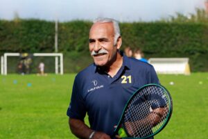 Read more about the article The Art of Redefining Your Path: The Incredible Story of Mansour Bahrami – Business Documents, Forms and Contracts