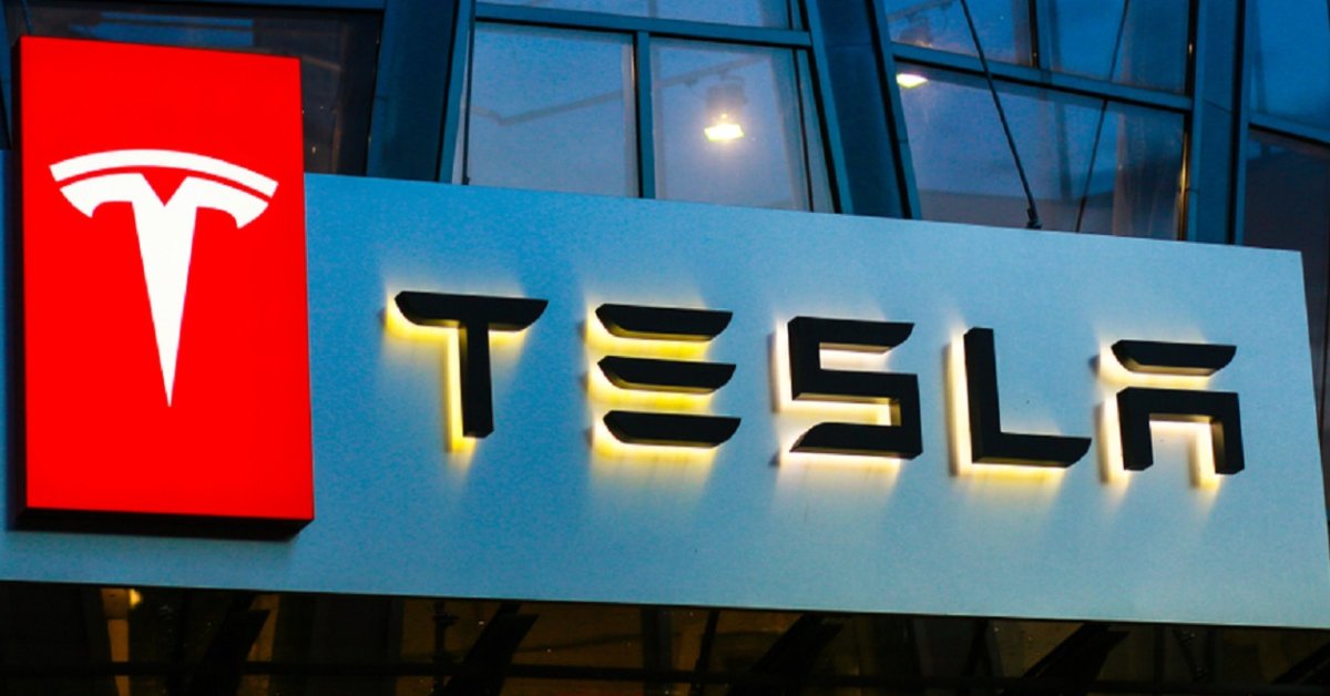 You are currently viewing Tesla Puts India Plans On Hold After Standoff With Govt Over Import Taxes