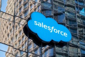 Read more about the article Salesforce acquires Troops.ai to make useful Slack bots – TechCrunch