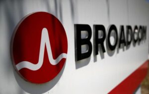 Read more about the article In one of the largest tech deals ever struck, Broadcom will buy VMware for $61B – TechCrunch