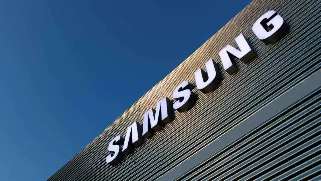You are currently viewing Samsung to stop selling low-cost feature phones in India soon, will focus on budget smartphones instead- Technology News, FP