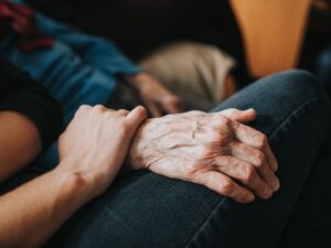 Read more about the article Aidaly makes sure family caregivers get financial compensation – TechCrunch