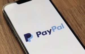 Read more about the article How to Use PayPal When Selling Online