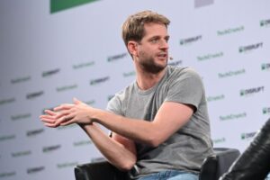 Read more about the article Fintech Klarna reportedly raising at a $6.5B valuation, giving new meaning to the phrase ‘down round’ – TechCrunch