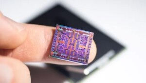 Read more about the article Samsung’s breakthrough in 3nm chips & how it translates to higher performance and better efficiency- Technology News, FP