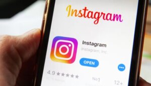 Read more about the article Users can now cross-post Reels from Instagram to Facebook with one click- Technology News, FP