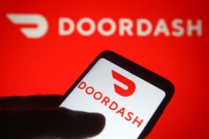 Read more about the article Ending a 4-year partnership, DoorDash will stop delivering Walmart groceries next month – TechCrunch