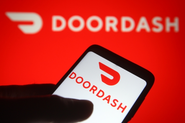You are currently viewing Ending a 4-year partnership, DoorDash will stop delivering Walmart groceries next month – TechCrunch