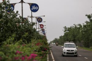 Read more about the article Reliance Jio to debut 5G in October, reach all by 2023 end – TC