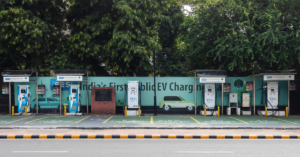 Read more about the article Delhi Govt Aims To Have 18K EV Charging Points By 2024