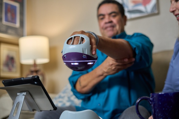 You are currently viewing Neurofenix puts on a new spin on home stroke rehabilitation with the NeuroBall – TechCrunch