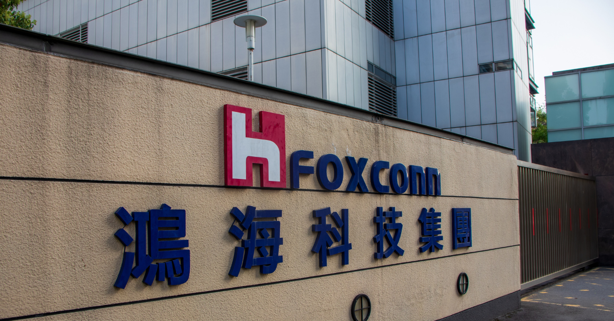 You are currently viewing Foxconn In Talks With India For Introducing Its Battery Swapping Infra: Report